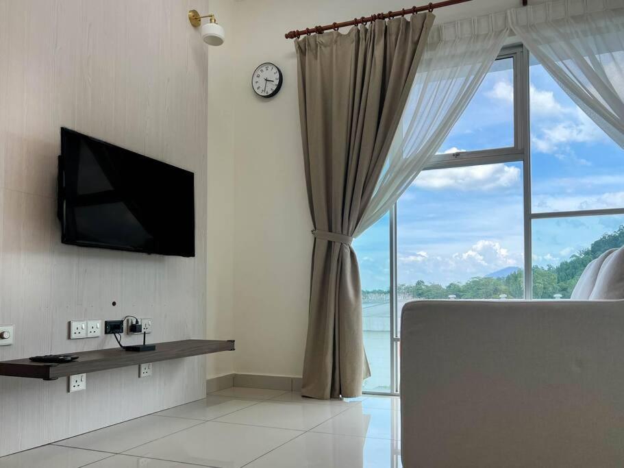 Comfy 2 Bedder Retreat Near Garden With Netflix * Taiping