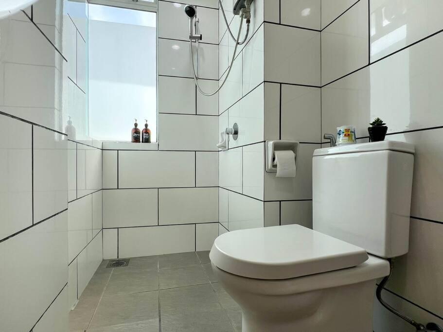 Comfy 2 Bedder Retreat Near Garden With Netflix